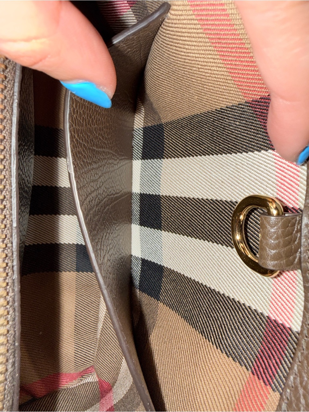 Burberry Leather Structured Top-Handle Bag - Picture 7 of 15